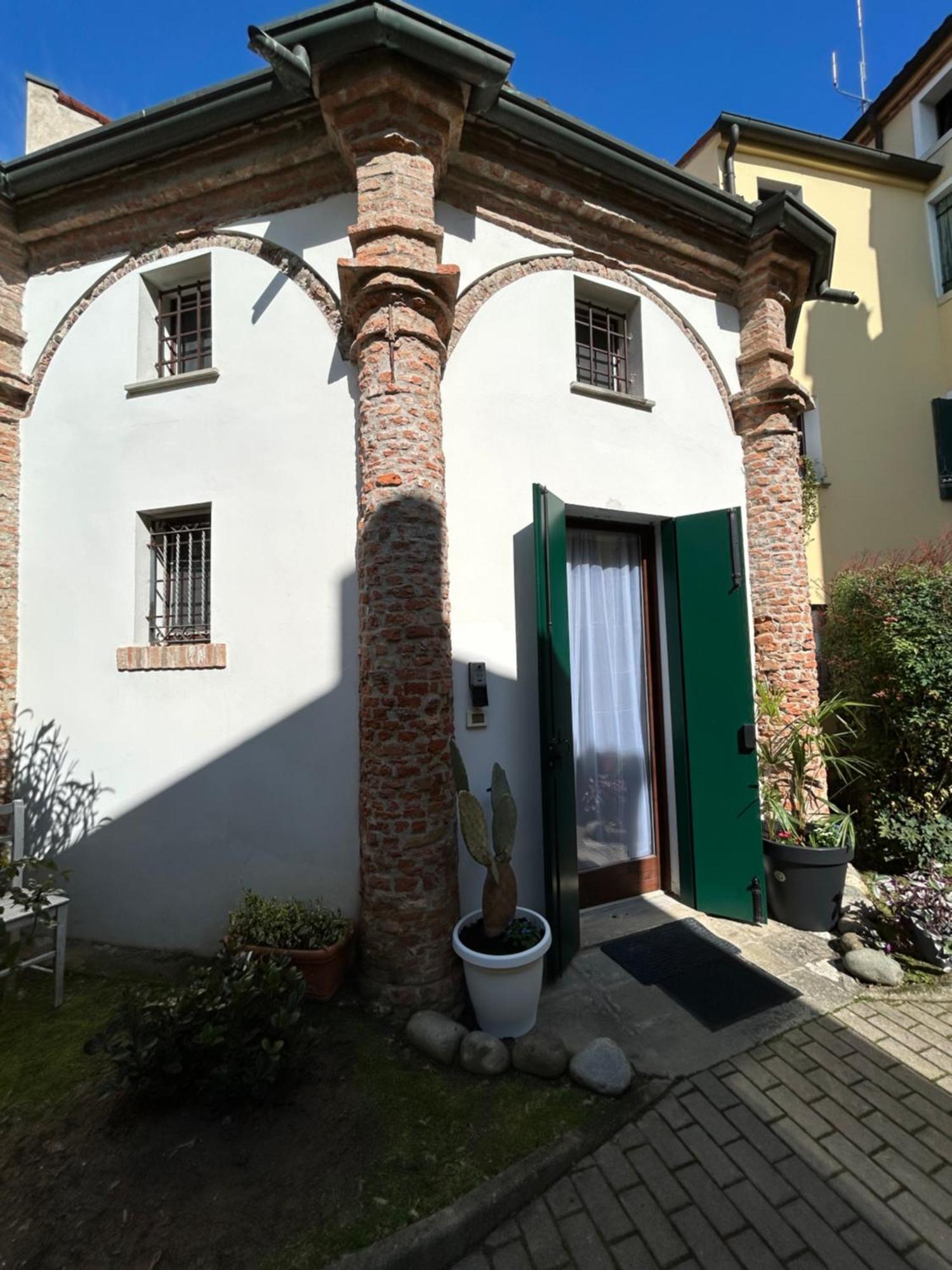 Chiesetta Abside Ex Seminario -Apartment Rovigo Dış mekan fotoğraf