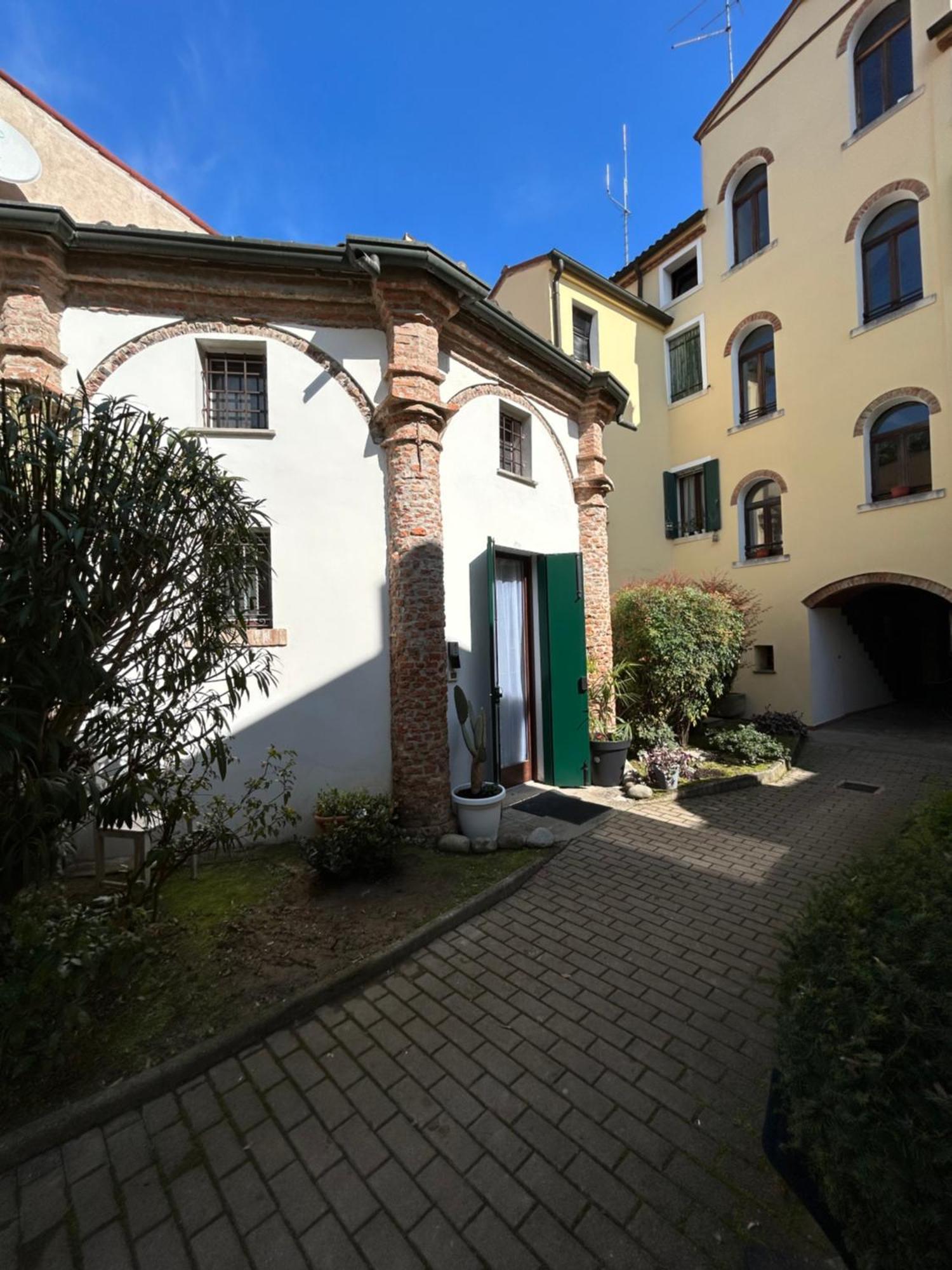 Chiesetta Abside Ex Seminario -Apartment Rovigo Dış mekan fotoğraf